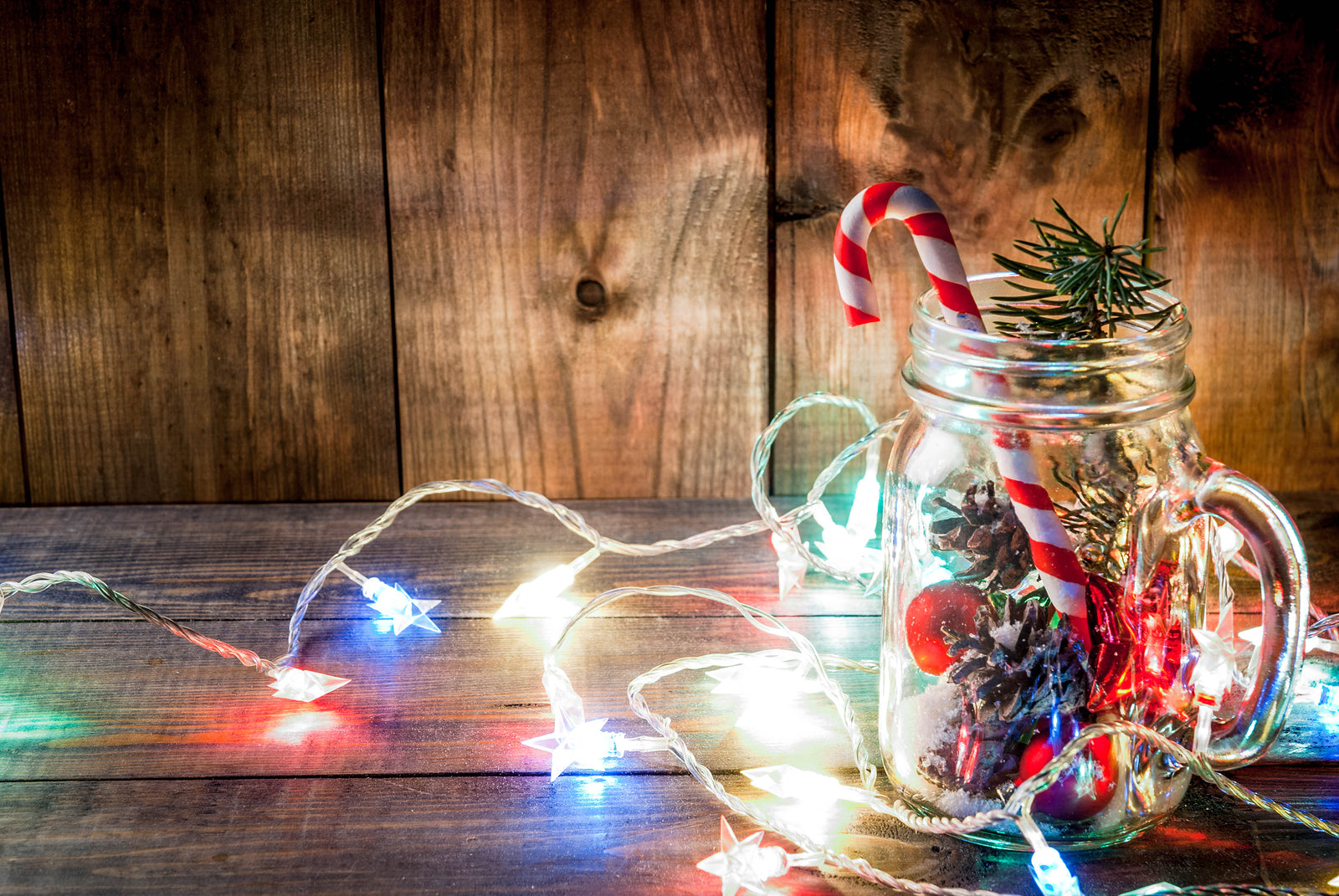 How To Make a Mason Jar Snow Globe at Home