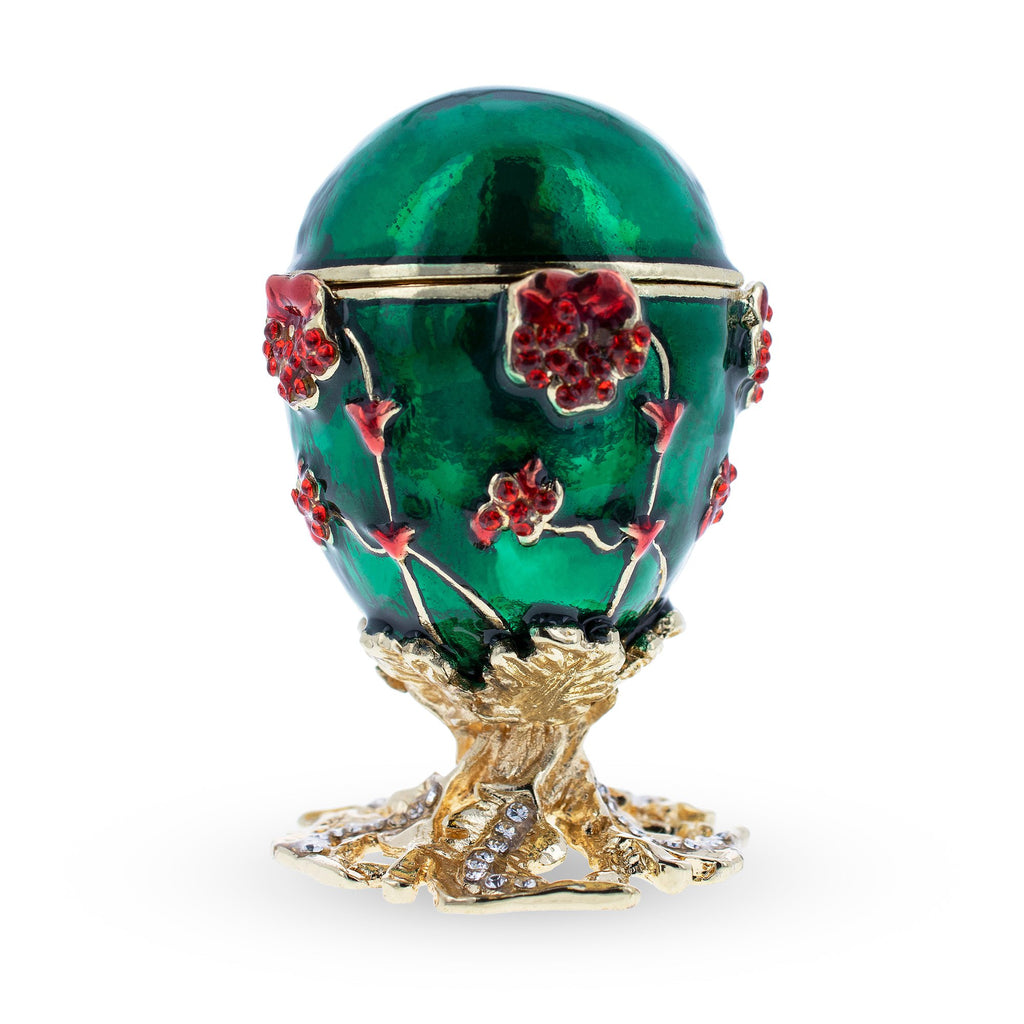 1899 Pansy Royal Imperial Easter EggCzech Republic , dimensions in inches: 2.25 x 3.74 x 2.55