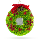Glass Enchanting Hummingbirds on a Floral Wreath - Blown Glass Christmas Ornament in Green color Round