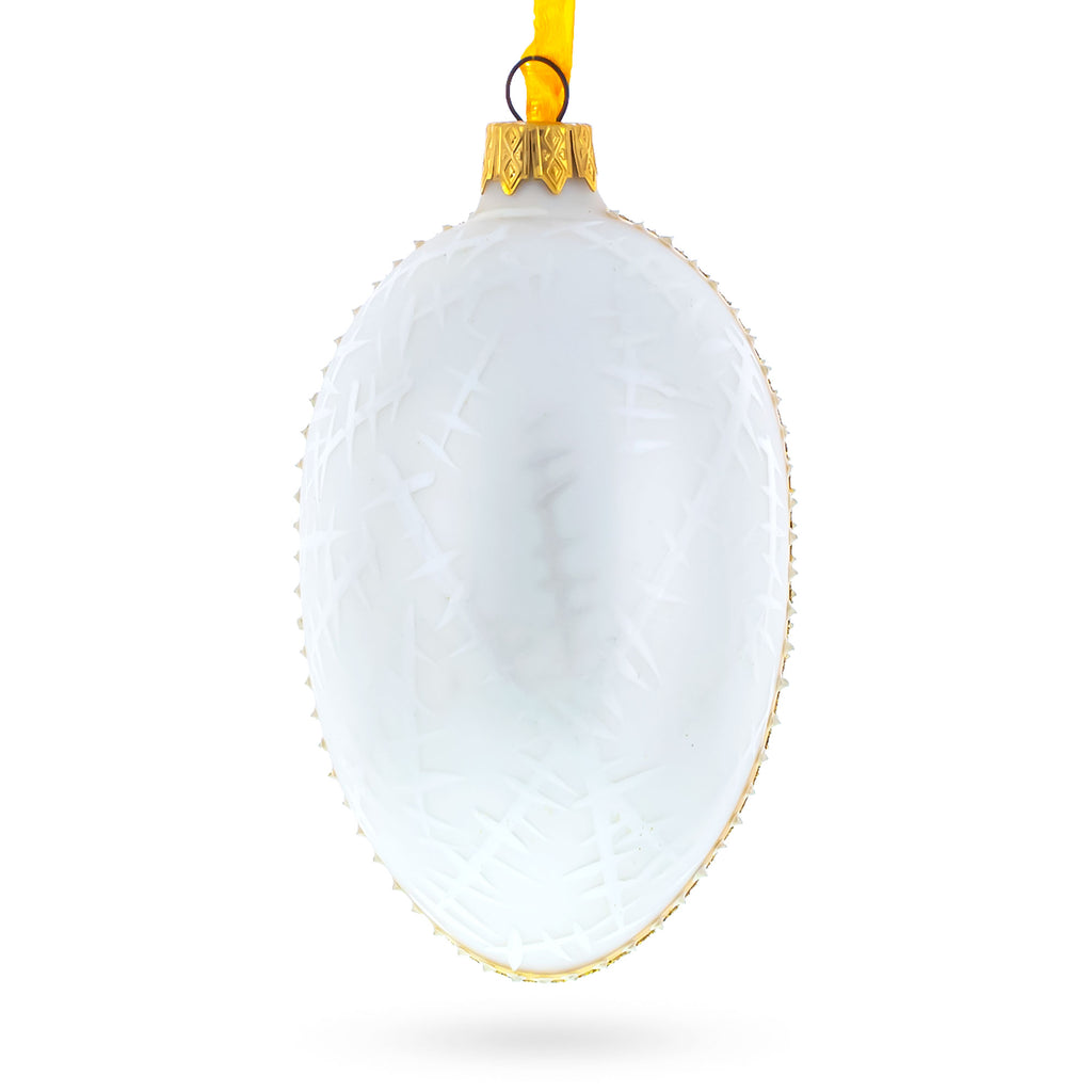 1913 Noble Ice Royal Egg Glass Ornament 4 Inches in White color Oval