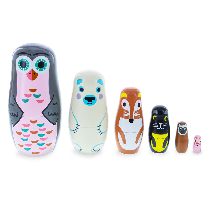 Set of 6 Animals Wooden Nesting Dolls in Pink color