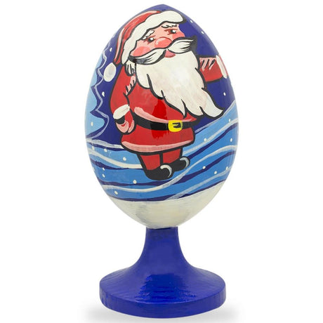 Santa 3 Gift Boxes Wooden Figurine in Multi color, Oval shape