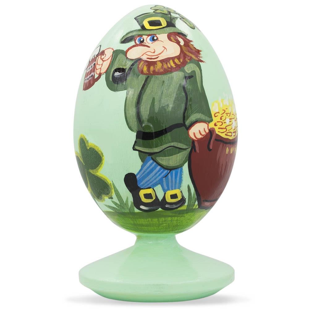 Irish Leprechaun & Pot of Gold on St Patrick's Day Wooden Figurine in Multi color, Oval shape