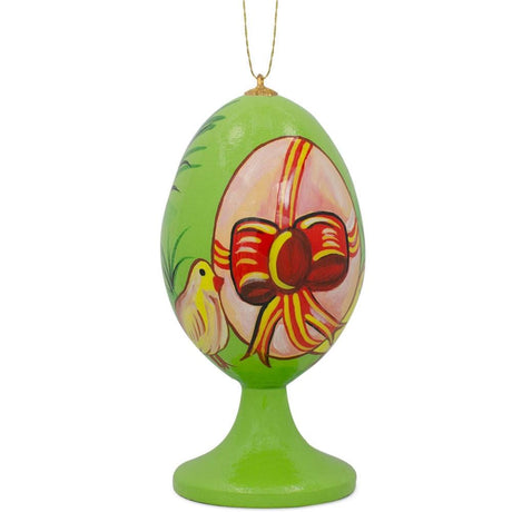 Chicks with Easter Egg Gift Wooden Christmas Ornament in Green color, Oval shape