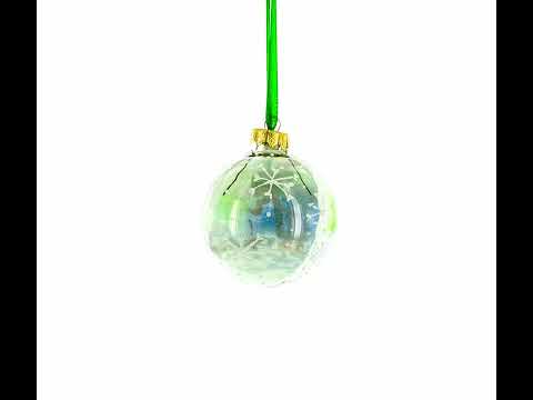 Adorno navideño de niña con bola de cristal de bastón de caramelo de 4 pulgadas