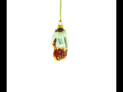 Adorno navideño de cristal con forma de velero de madera y velas blancas ondulantes