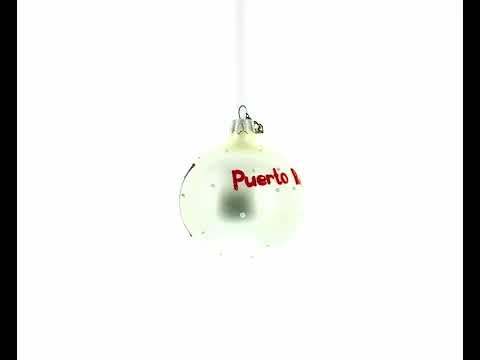 Adorno navideño de bola de vidrio soplado con la bandera de Puerto Rico de 3,25 pulgadas
