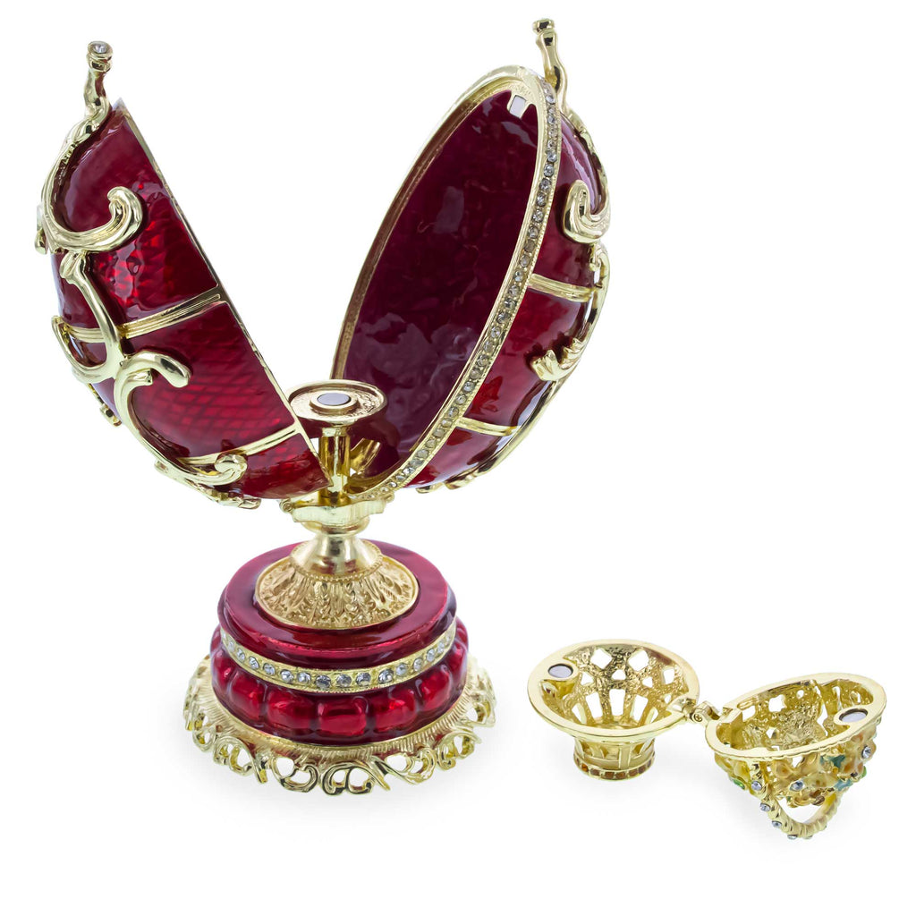 Shop 1899–1903 Spring Flowers Royal Imperial Easter Egg. Buy Royal > Royal Eggs > Imperial Red Oval