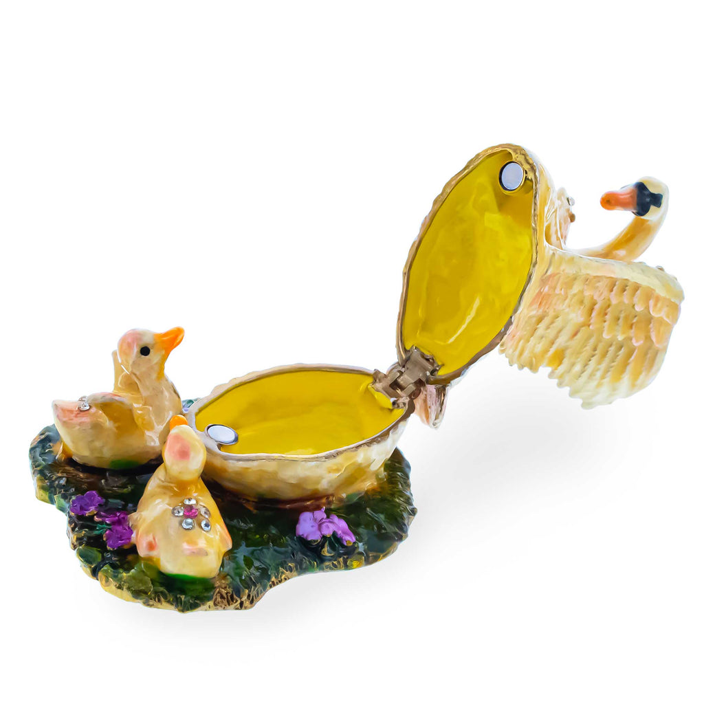 Swan Family Jeweled Trinket Box FigurineChina , dimensions in inches: 2.7 x 2.5 x 3.1