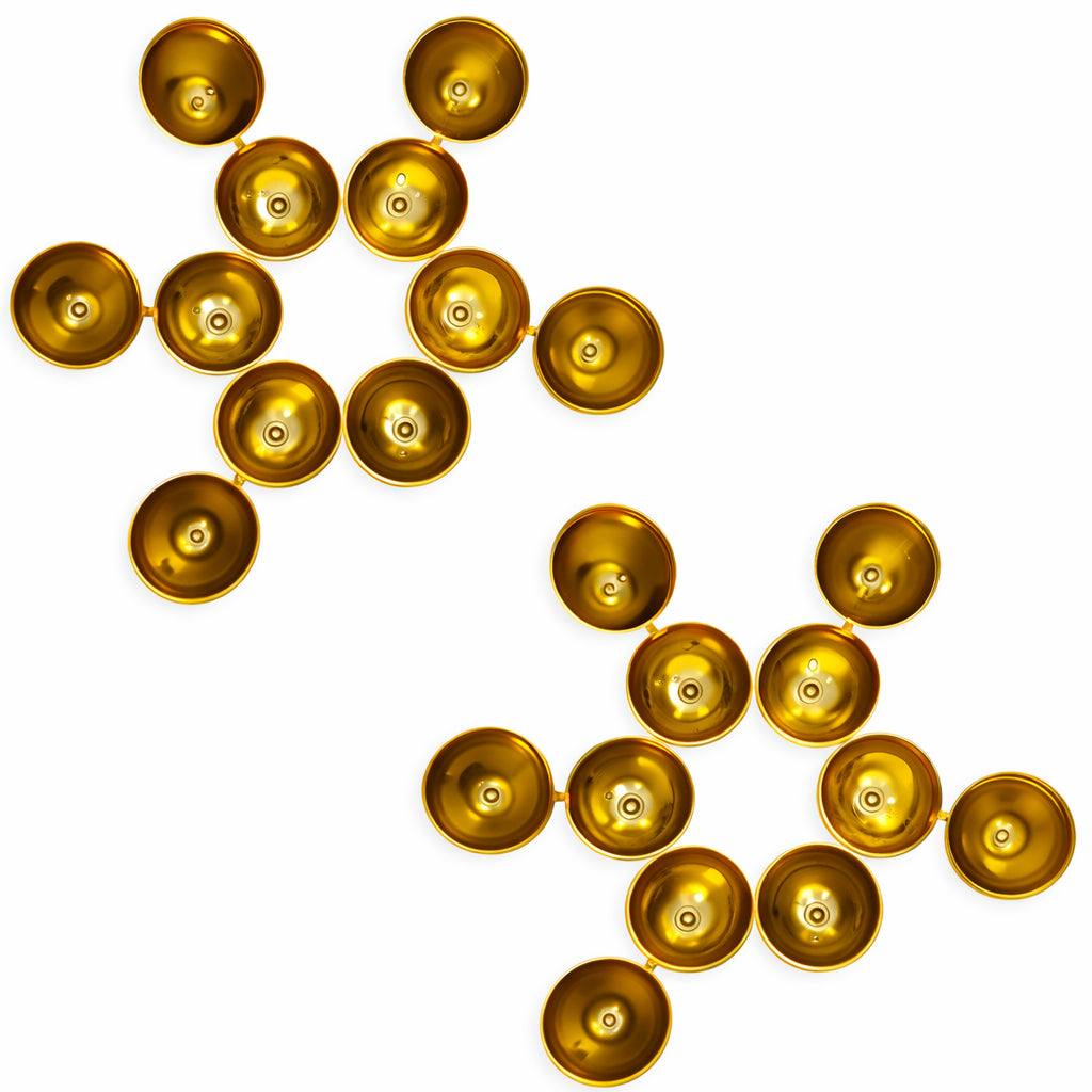 Juego de 48 huevos de plástico: 47 dorados metálicos y 1 huevo blanco sorpresa